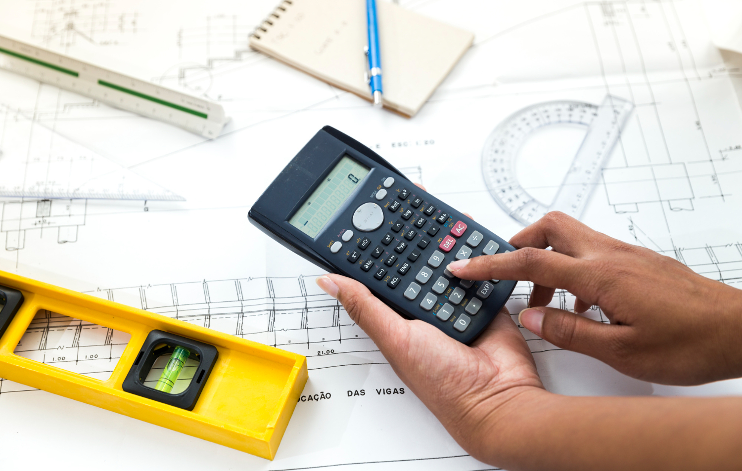 You are currently viewing Comment choisir le meilleur engin de chantier adapté à vos besoins et à votre budget ?