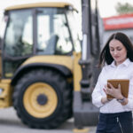 Acheter un engin de chantier d’occasion : quels indicateurs techniques vérifier avant signature ?